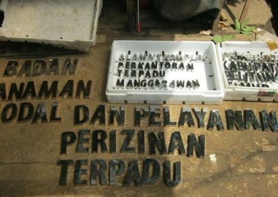 Huruf Timbul, Letterbox, Neonbox, Etching, Signboard