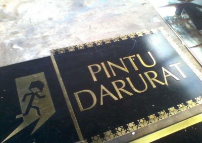 Huruf Timbul, Letterbox, Neonbox, Etching, Signboard